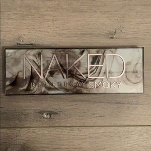 Urban Decay Smoky Palette